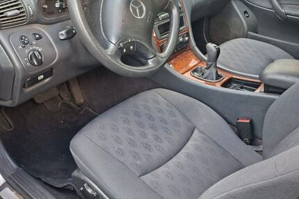 Mercedes-Benz 270 277.949 km 2.200 &euro; Tannhausen 73497