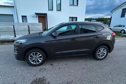 Hyundai TUCSON 172.000 km 12.500 &euro; Zöschingen 89447