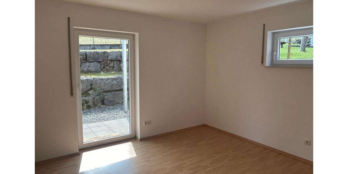 Etagenwohnung Oberkochen - 4.5 Zimmer, 103 m&sup2;, 1.200&euro; | Angebot:25887867