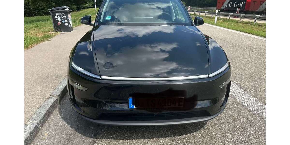 Tesla Model Y 32.000 km 51.999 &euro; Bopfingen 73441