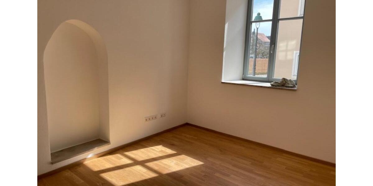 Erdgeschoßwohnung Nördlingen - 3.5 Zimmer, 105 m&sup2;, 1.260&euro; | Angebot:25790633