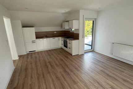 Wohnung Ellwangen (Jagst) - 3 Zimmer, 85 m&sup2;, 950&euro; | Angebot:25843439