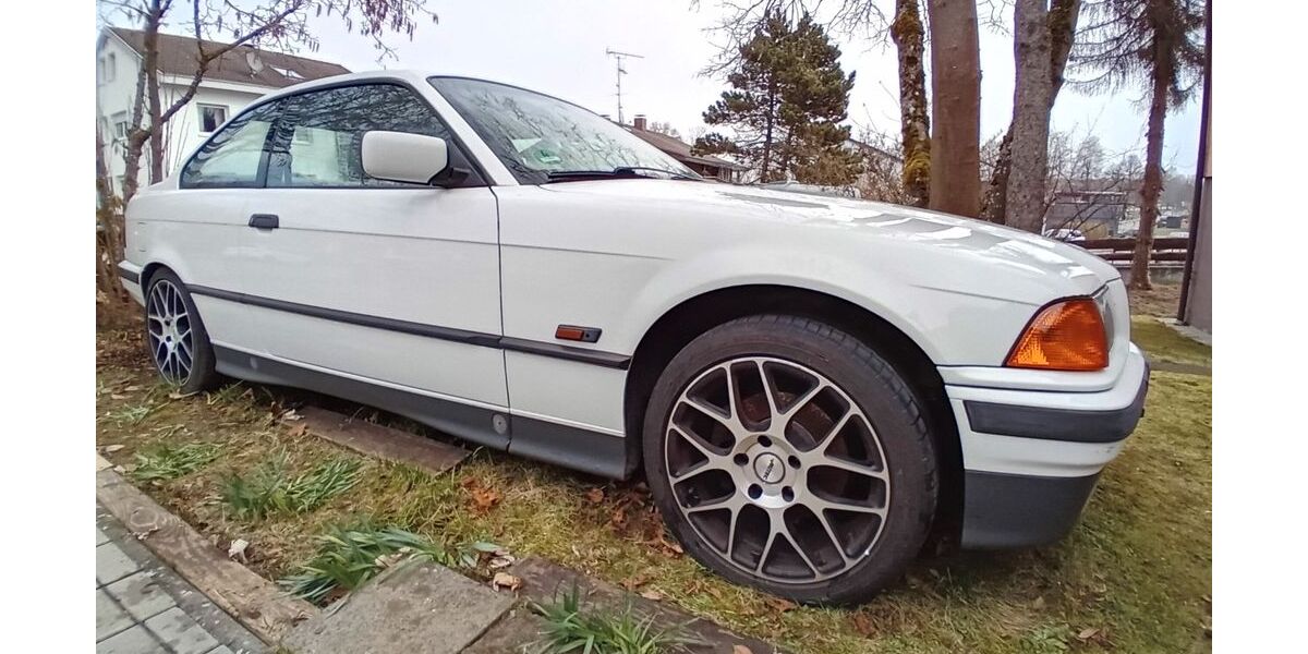 BMW 318 130.000 km 5.500 &euro; Herbrechtingen 89542