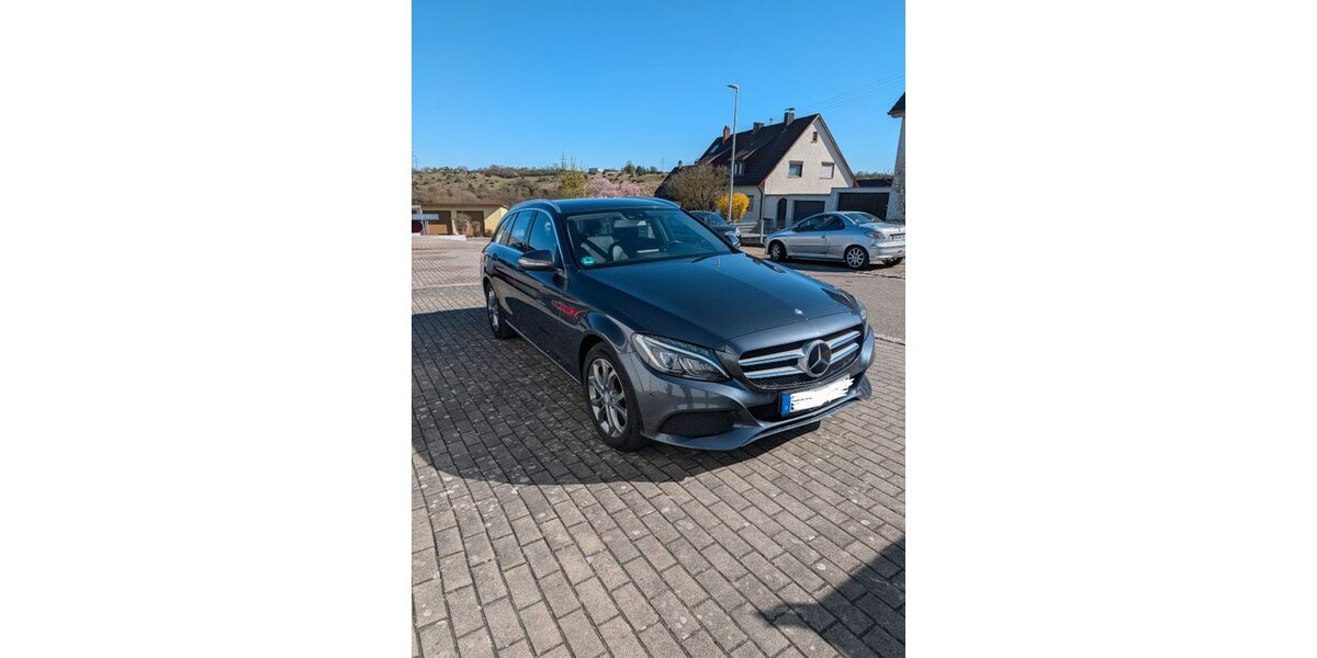 Mercedes-Benz 220 249.000 km 10.800 &euro; Herbrechtingen 89542
