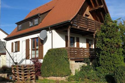 Haus Ellwangen (Jagst) - 6 Zimmer, 142 m&sup2;, 195.000&euro; | Angebot:26977058