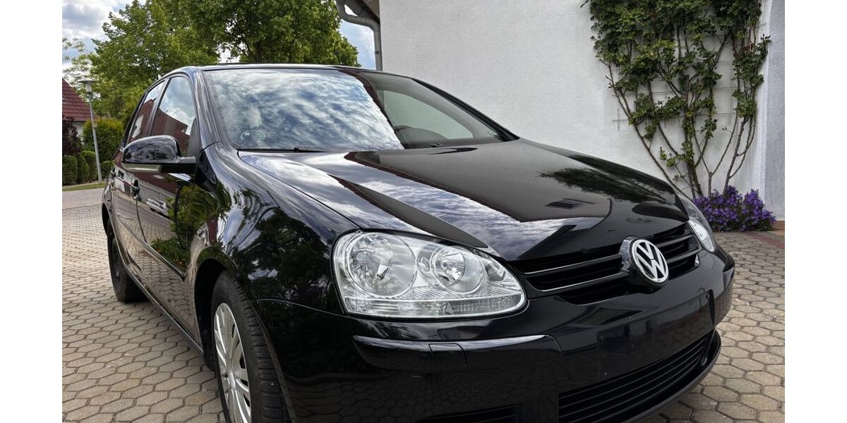 VW Golf 155.000 km 2.490 &euro; Nördlingen 86720