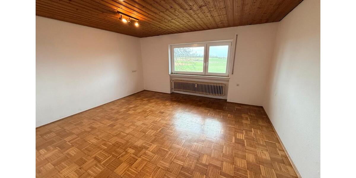 Etagenwohnung Aalen Dewangen - 5 Zimmer, 166 m&sup2;, 1.250&euro; | Angebot:26035415