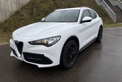 Alfa Romeo Stelvio 103.000 km 17.300 &euro; Essingen­­­ 73457