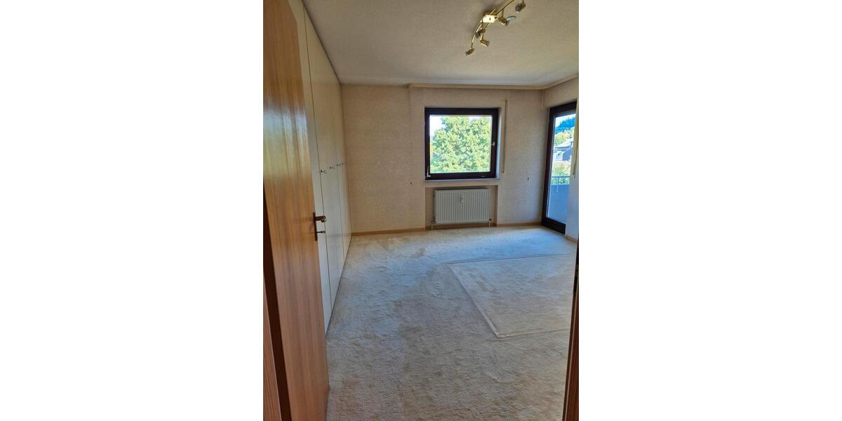 Etagenwohnung Aalen Unterkochen - 3.5 Zimmer, 95 m&sup2;, 280.000&euro; | Angebot:25408184