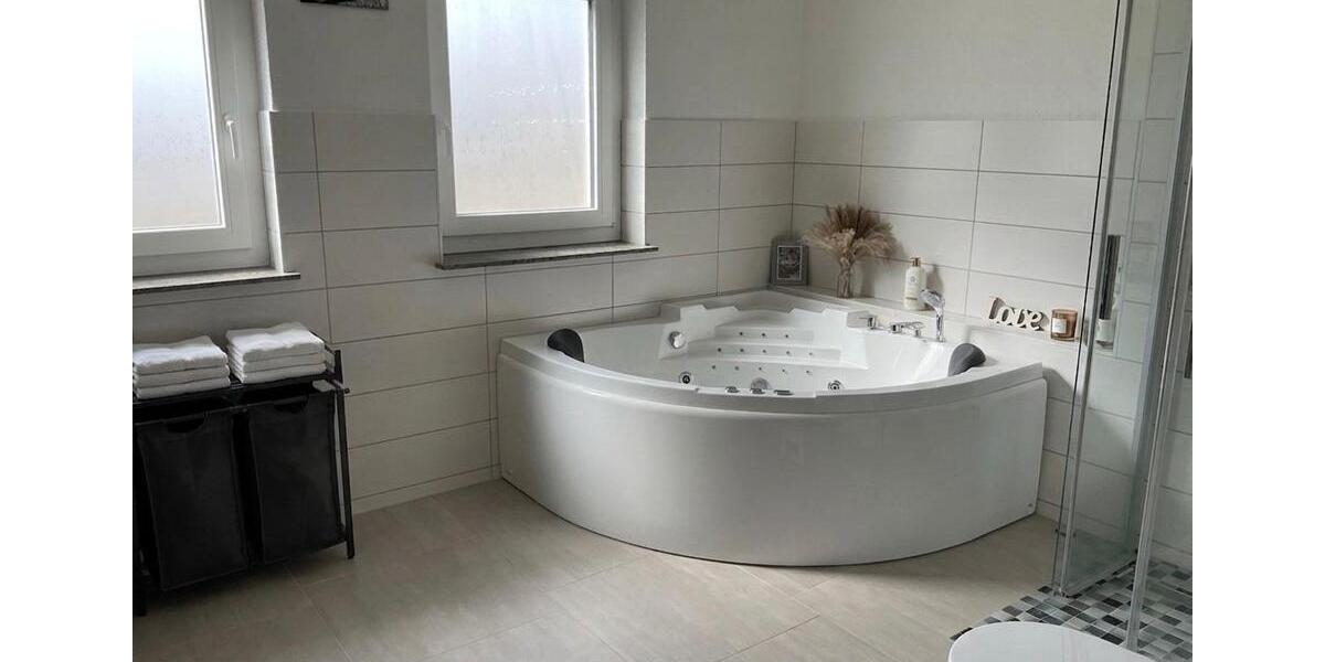 Etagenwohnung Neresheim - 4 Zimmer, 145 m&sup2;, 1.450&euro; | Angebot:26007781