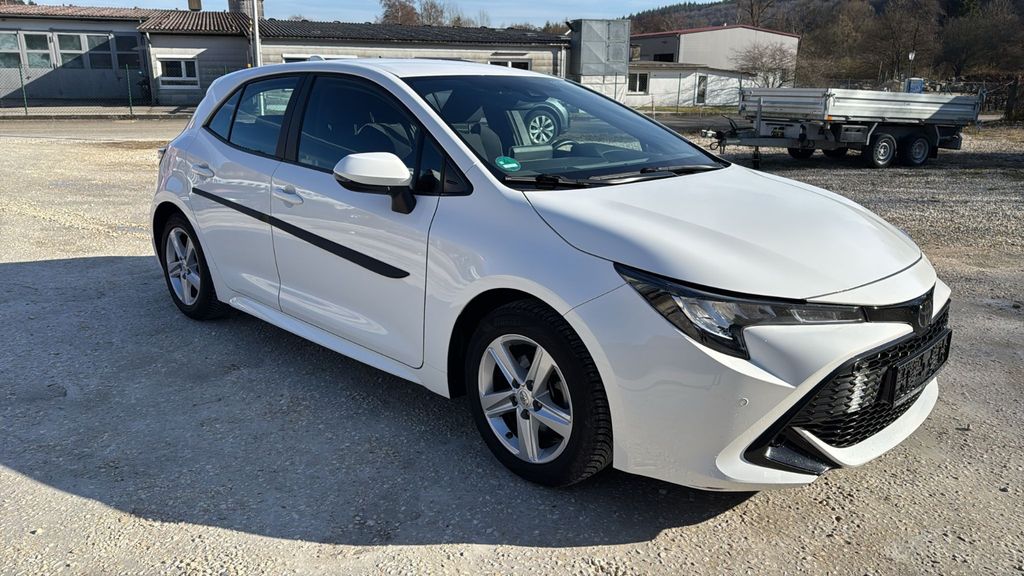 Toyota Corolla 60.900 km 14.900 &euro; Königsbronn 89551