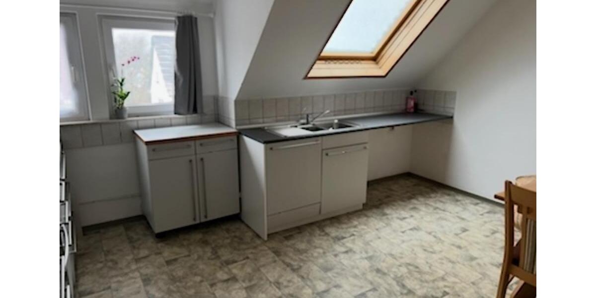 Dachgeschoßwohnung Schwäbisch Gmünd - 5 Zimmer, 150 m&sup2;, 1.000&euro; | Angebot:25053814