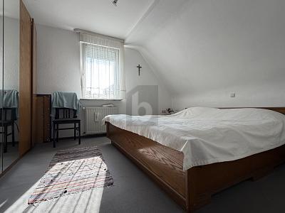FAMILIENHAUS MIT GARAGE UND GARTEN - Einfamilienhaus Aalen | Angebot:26944988