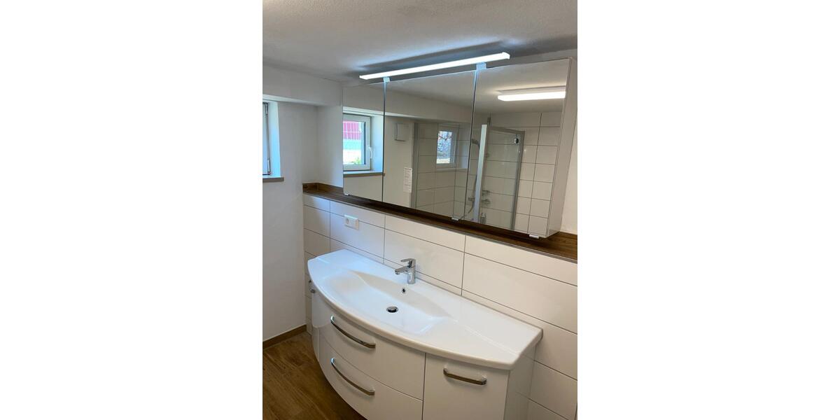 Etagenwohnung Wallerstein - 2 Zimmer, 68 m&sup2;, 680&euro; | Angebot:25759667