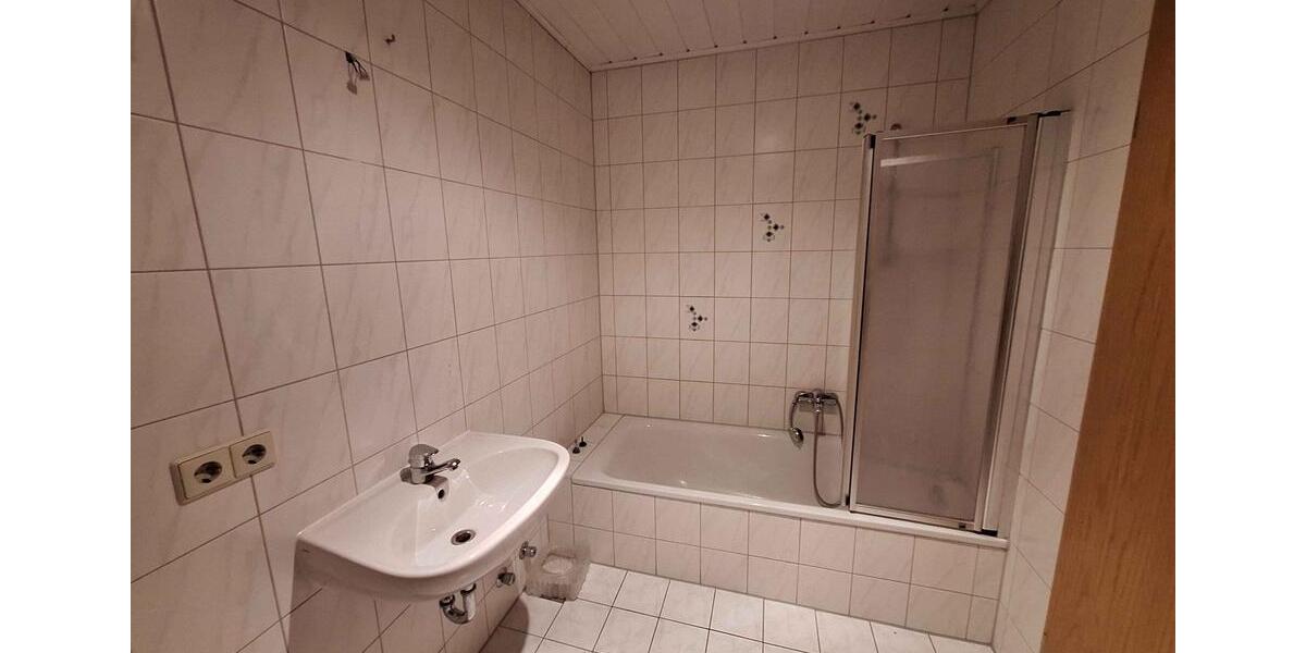 Dachgeschoßwohnung Böhmenkirch - 3 Zimmer, 70 m&sup2;, 600&euro; | Angebot:25941984