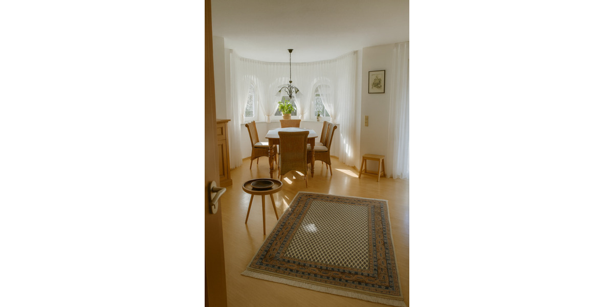 Erdgeschoßwohnung Aalen Unterkochen - 3.5 Zimmer, 98 m&sup2;, 1.300&euro; | Angebot:24345668