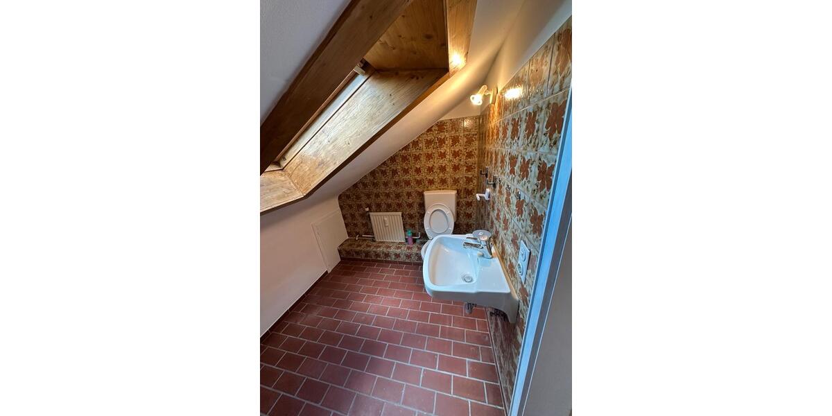 Dachgeschoßwohnung Aalen Dewangen - 3 Zimmer, 71 m&sup2;, 1.050&euro; | Angebot:26356173