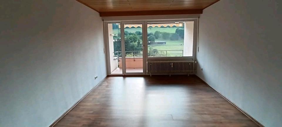 Etagenwohnung Oberkochen - 3 Zimmer, 77 m&sup2;, 1.100&euro; | Angebot:25883443