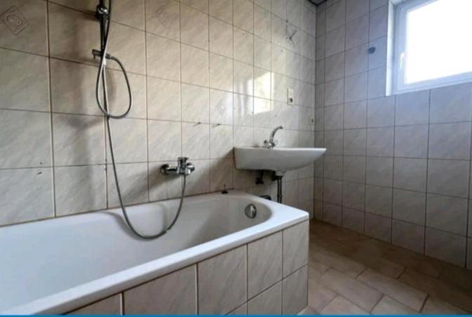 Mehrfamilienhaus, Wohnhaus Aalen Attenhofen - 10 Zimmer, 195 m&sup2;, 380.000&euro; | Angebot:27213909