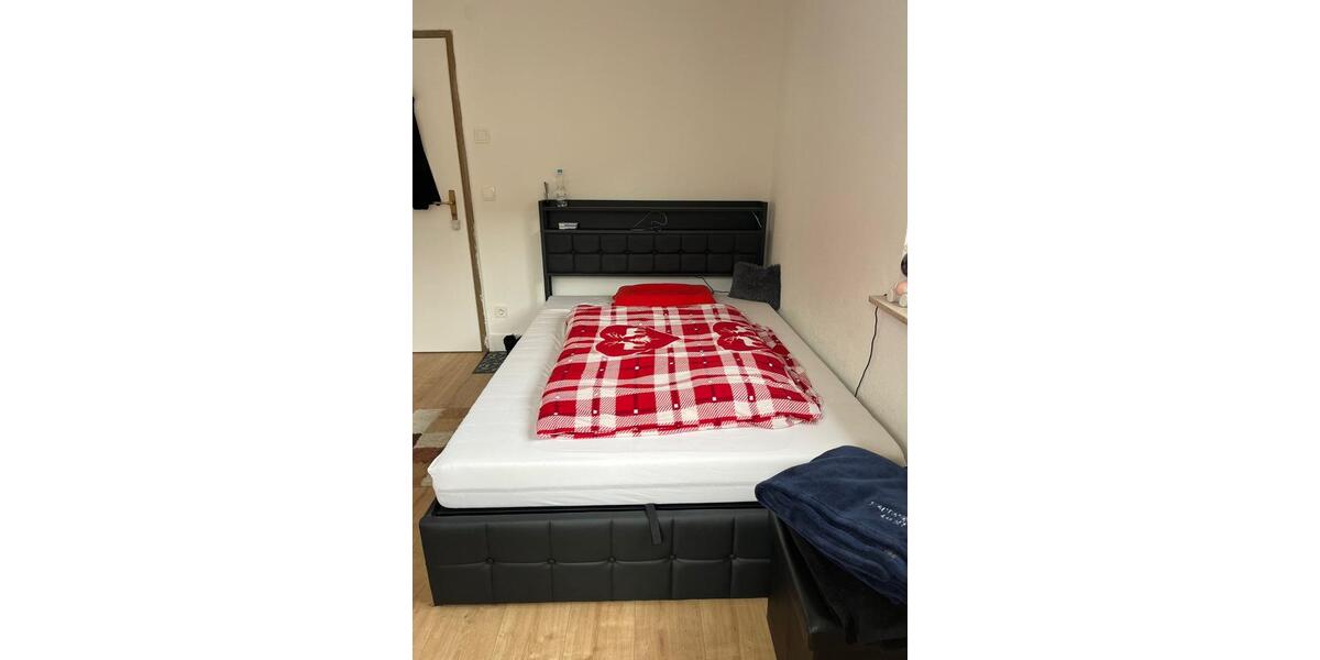 Etagenwohnung Aalen Attenhofen - 1 Zimmer, 15 m&sup2;, 400&euro; | Angebot:25145580