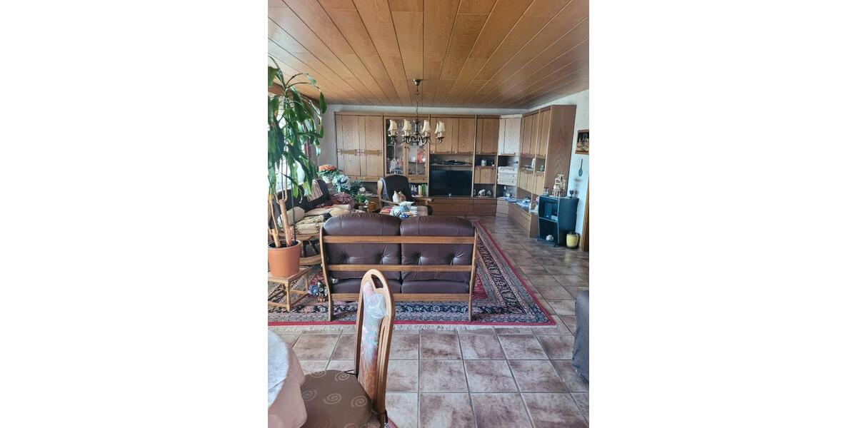 Etagenwohnung Aalen Dewangen - 5 Zimmer, 132 m&sup2;, 349.000&euro; | Angebot:27261700