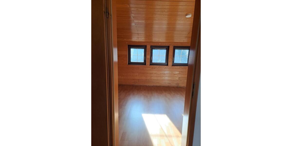 Etagenwohnung Königsbronn - 5.5 Zimmer, 1.100&euro; | Angebot:23590415