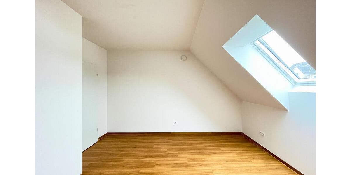 Dachgeschoßwohnung Riesbürg - 2 Zimmer, 69 m&sup2;, 810&euro; | Angebot:25351256