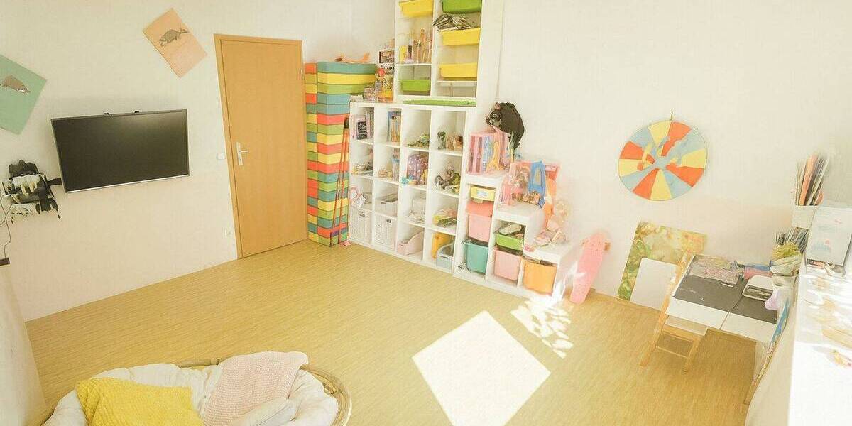 Etagenwohnung Schwäbisch Gmünd Straßdorf - 4 Zimmer, 113 m&sup2;, 334.000&euro; | Angebot:25957456