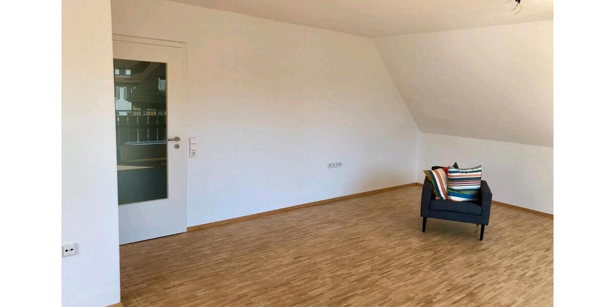 Dachgeschoßwohnung Obersontheim - 2.5 Zimmer, 100 m&sup2;, 720&euro; | Angebot:25903843