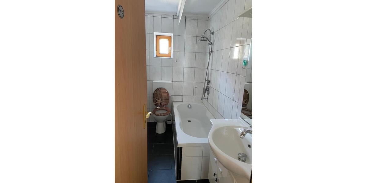 Erdgeschoßwohnung Heidenheim an der Brenz - 3 Zimmer, 80 m&sup2;, 700&euro; | Angebot:26478688