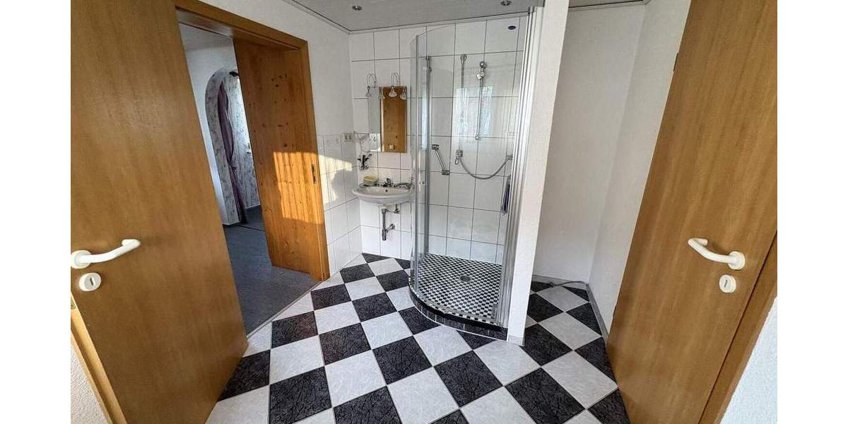 Doppelhaushälfte Oberkochen - 5 Zimmer, 115 m&sup2;, 250.000&euro; | Angebot:25707846