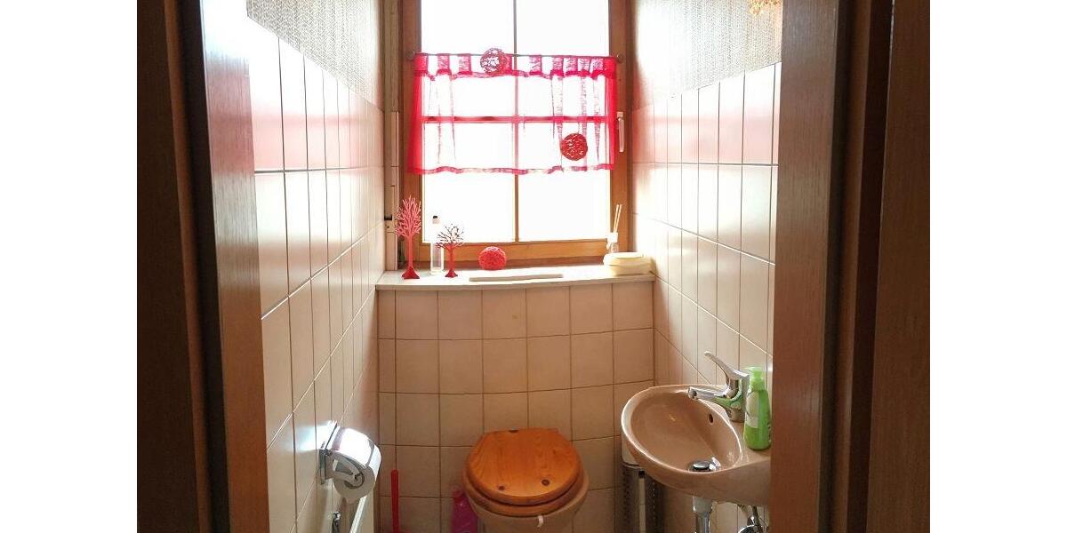 Dachgeschoßwohnung Donzdorf - 3 Zimmer, 77 m&sup2;, 198.000&euro; | Angebot:26579655