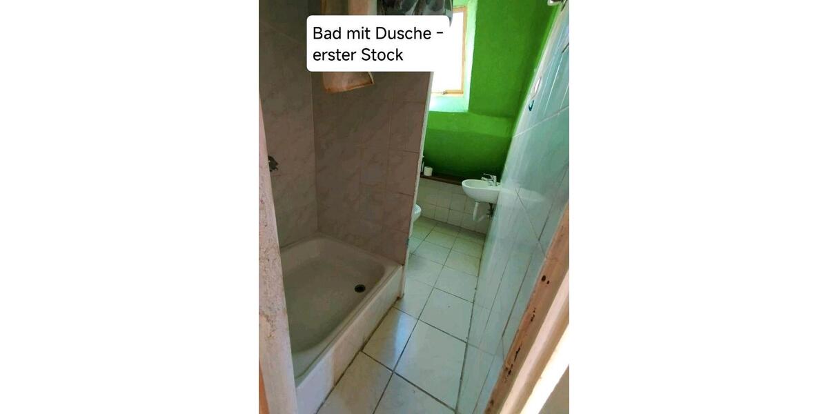 Doppelhaushälfte Bopfingen - 7 Zimmer, 141 m&sup2;, 110.000&euro; | Angebot:17165515