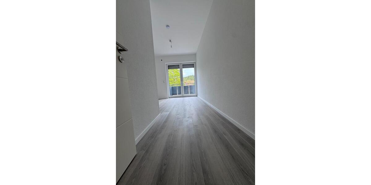 Dachgeschoßwohnung Gaildorf - 4 Zimmer, 95 m&sup2;, 1.100&euro; | Angebot:26414263