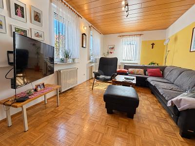 FAMILIENFREUNDLICHES STADTHAUS MIT GARTEN + GARAGE - Einfamilienhaus Aalen | Angebot:27540144