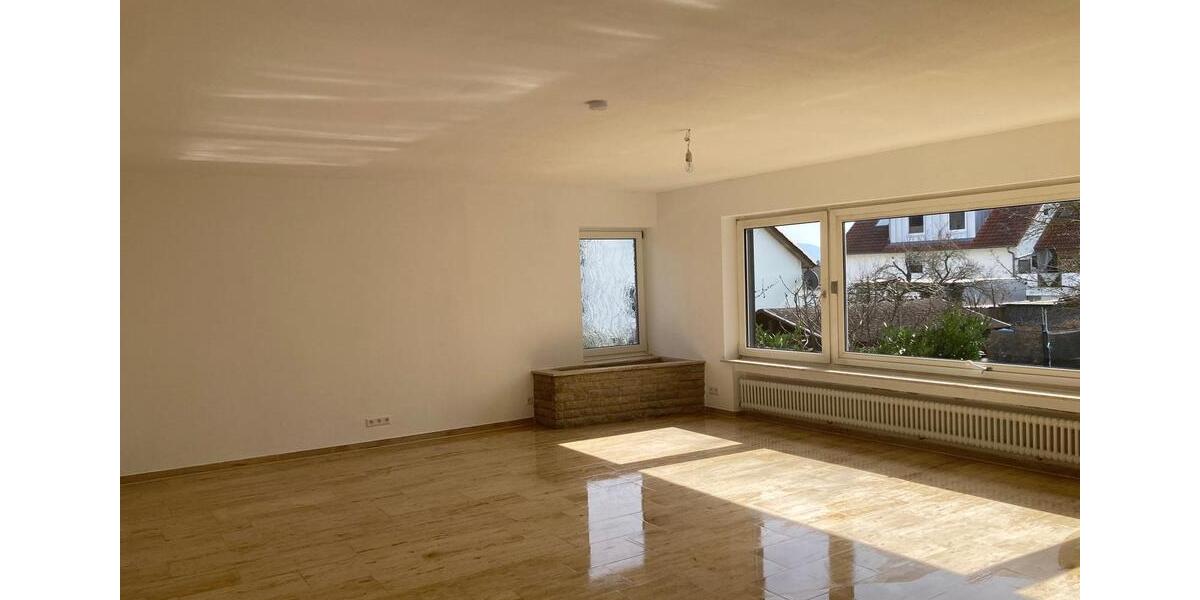 Erdgeschoßwohnung Aalen Dewangen - 5.5 Zimmer, 138 m&sup2;, 1.380&euro; | Angebot:25792700