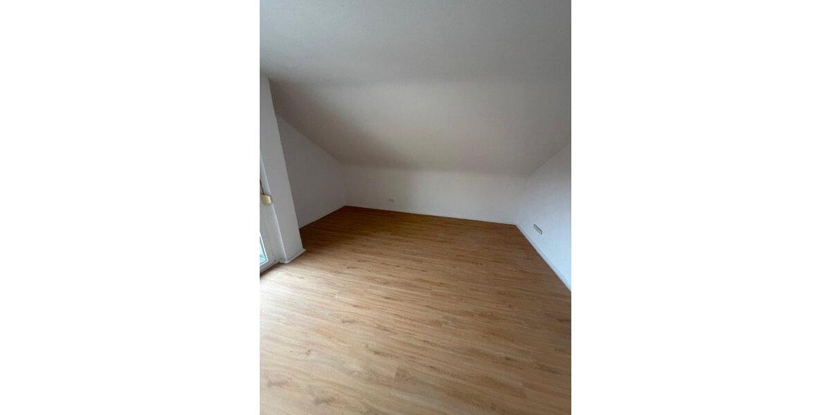 Dachgeschoßwohnung Täferrot - 2 Zimmer, 45 m&sup2;, 138.000&euro; | Angebot:26420119