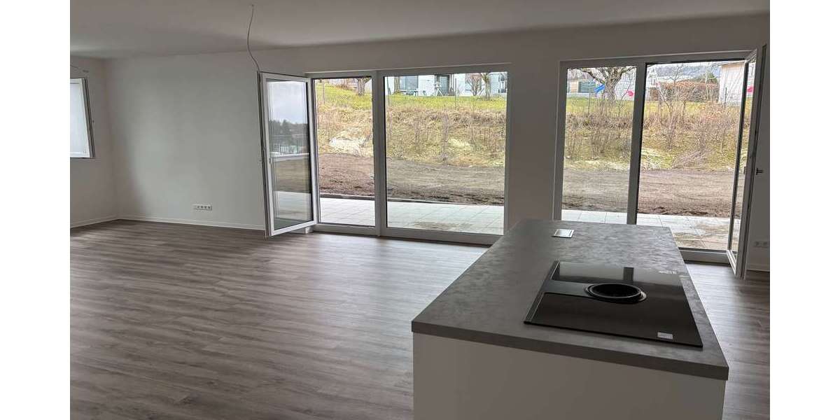 Etagenwohnung Essingen - 4 Zimmer, 135 m&sup2;, 1.750&euro; | Angebot:25057881