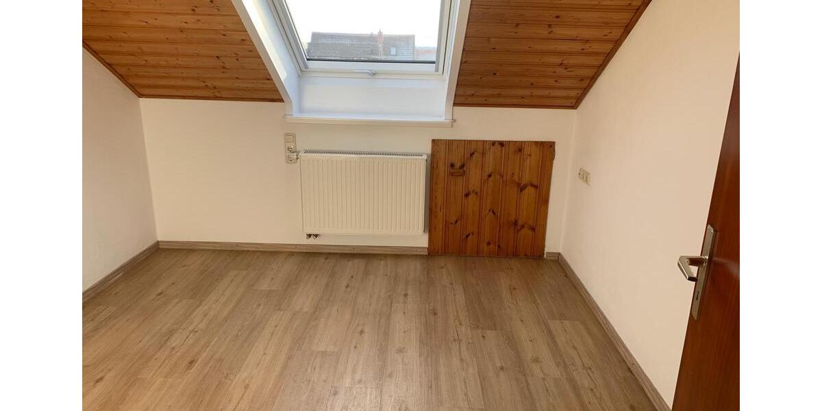 Dachgeschoßwohnung Nördlingen - 3 Zimmer, 74 m&sup2;, 740&euro; | Angebot:23760710