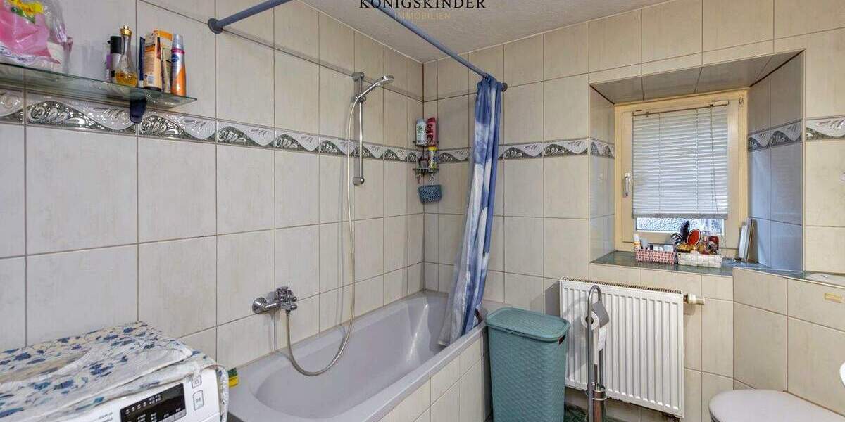 Mehrfamilienhaus, Wohnhaus Heidenheim-Schnaitheim Schnaitheim - 7 Zimmer, 180 m&sup2;, 379.000&euro; | Angebot:25680017