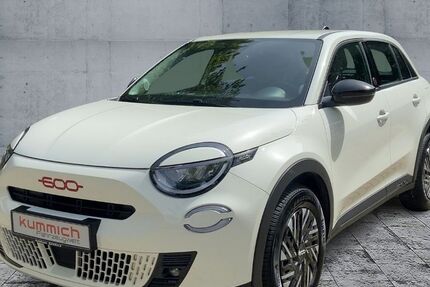 Fiat 600e 10.250 km 25.990 &euro; Aalen-Dauerwang 73457