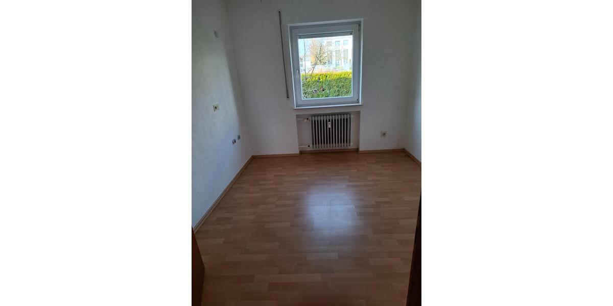Erdgeschoßwohnung Aalen Dewangen - 4.5 Zimmer, 114 m&sup2;, 1.000&euro; | Angebot:25429298