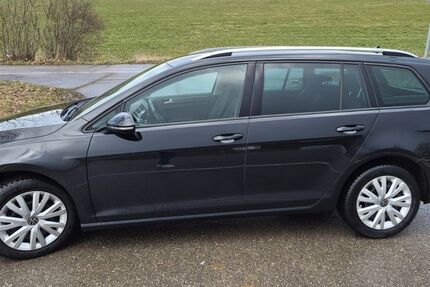 VW Golf 124.000 km 9.000 &euro; Jagstzell 73489