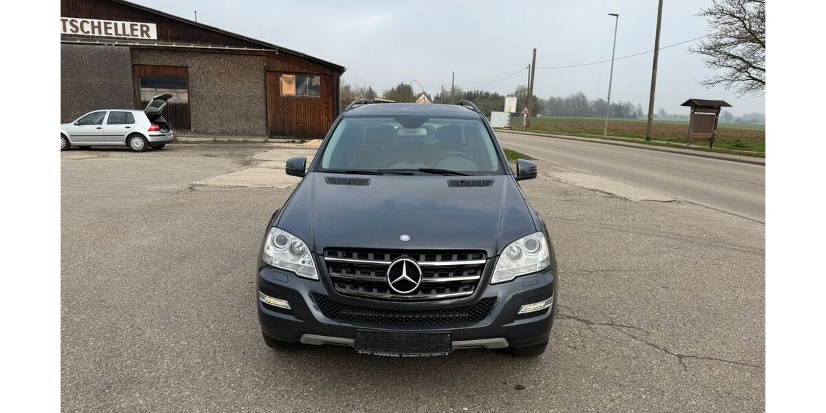 Mercedes-Benz ML 300 209.000 km 10.999 &euro; Gussenstadt 89547