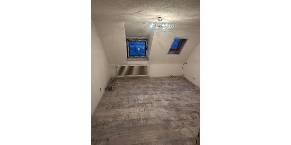 Dachgeschoßwohnung Aalen Attenhofen - 3.5 Zimmer, 70 m&sup2;, 1.280&euro; | Angebot:25753214
