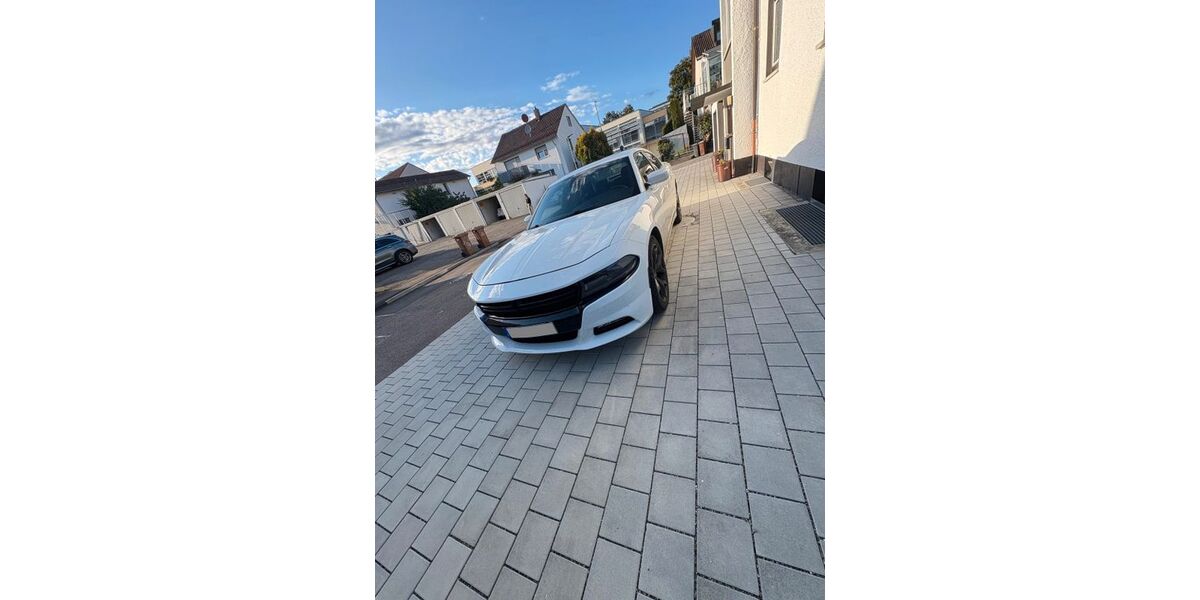 Dodge Charger 125.000 km 21.500 &euro; Giengen an der Brenz 89537