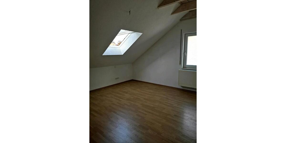 Maisonettenwohnung Aalen Unterkochen - 4.5 Zimmer, 104 m&sup2;, 1.480&euro; | Angebot:25941997