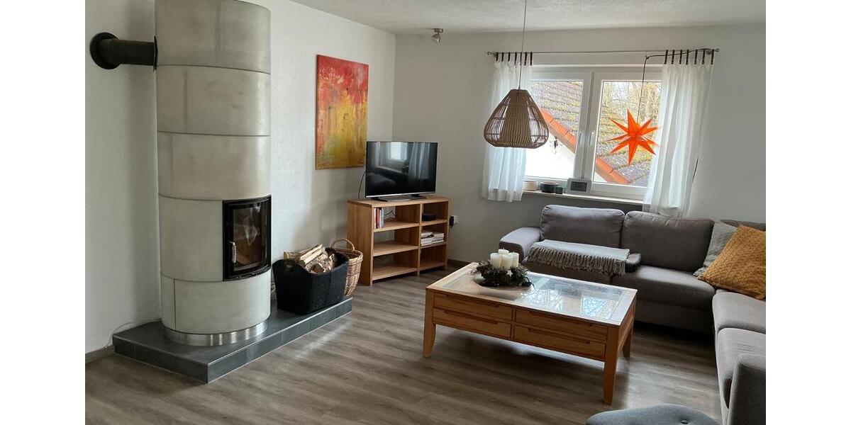 Einfamilienhaus Bühlertann - 8 Zimmer, 230 m&sup2;, 499.000&euro; | Angebot:25352389