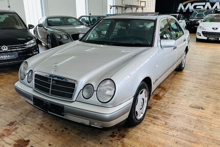 Mercedes-Benz E 220 131.544 km 3.899 &euro; Aalen 73431
