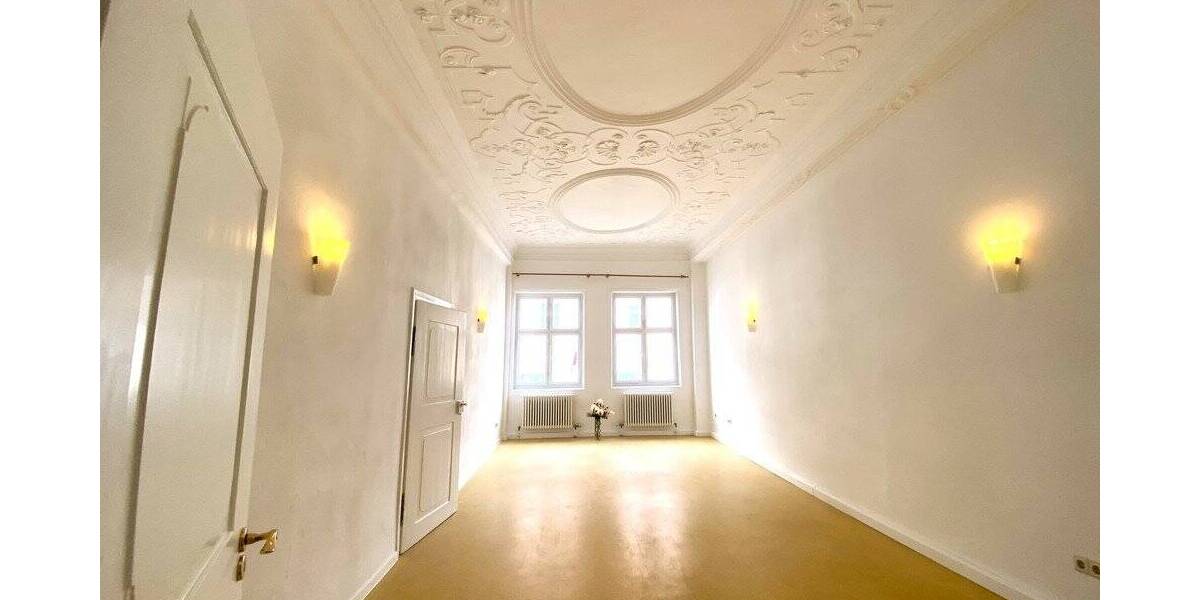 Gewerbeobjekt Nördlingen - 7 Zimmer, 182 m&sup2;, 1.570&euro; | Angebot:25667577